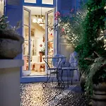 La Maison Charmante Couette-café