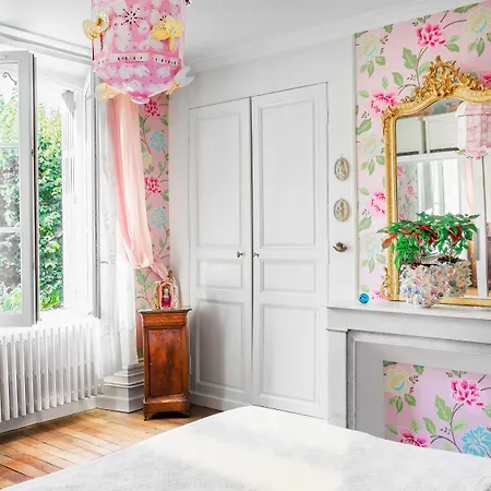 La Maison Charmante 3*