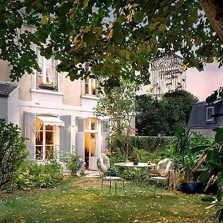 La Maison Charmante 住宿加早餐酒店