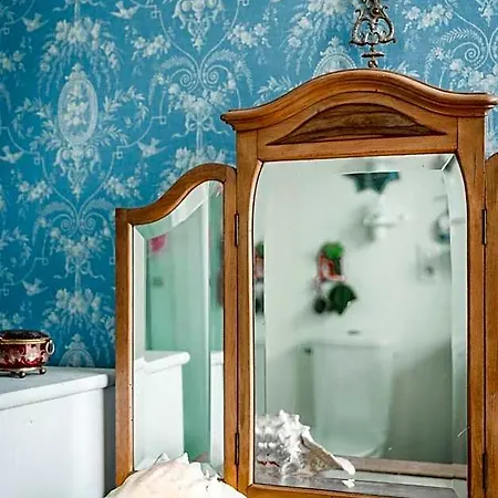 Bed & Breakfast La Maison Charmante 3*
